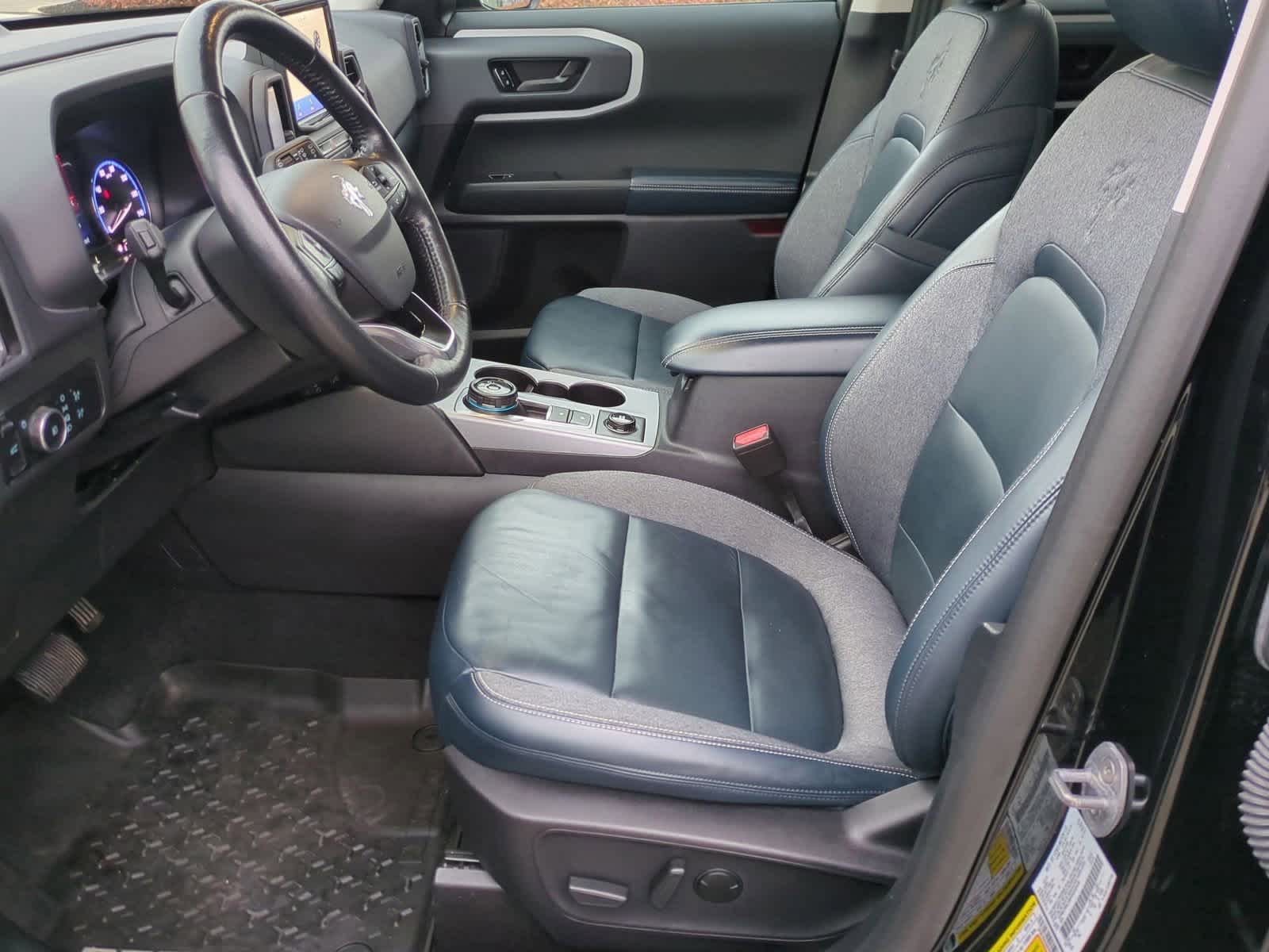 Thumbnail: 2023 Ford Bronco Sport - 17