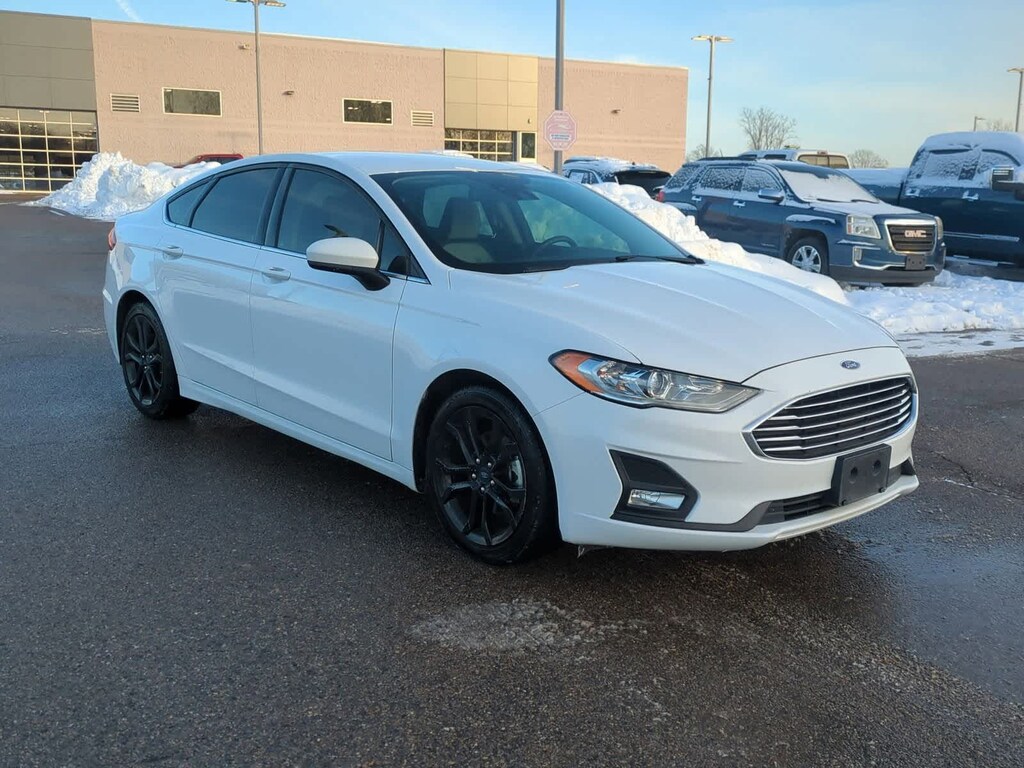 Used 2020 Ford Fusion SE Sedan