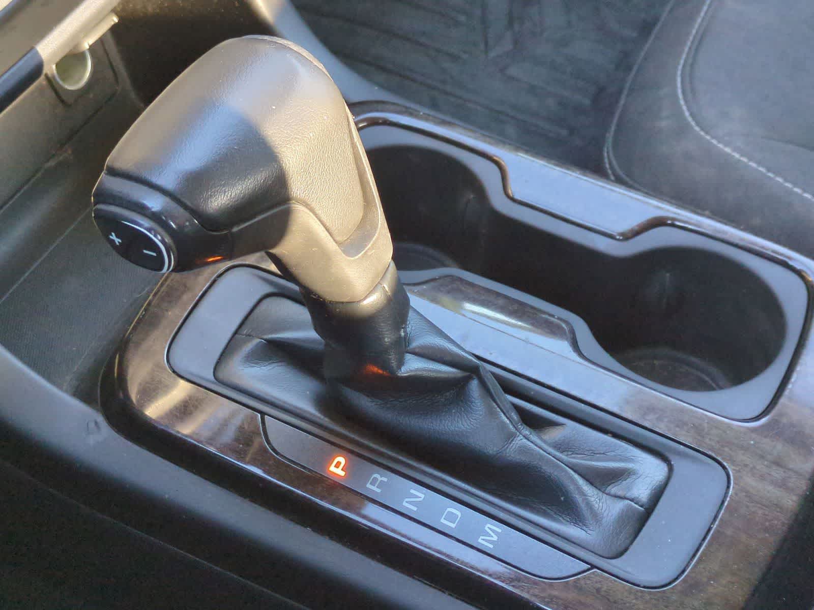 Thumbnail: 2015 GMC Canyon - 32