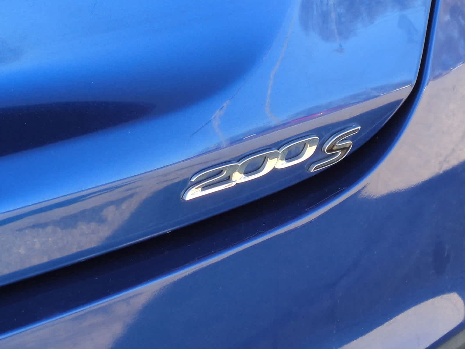 Thumbnail: 2016 Chrysler 200 - 13