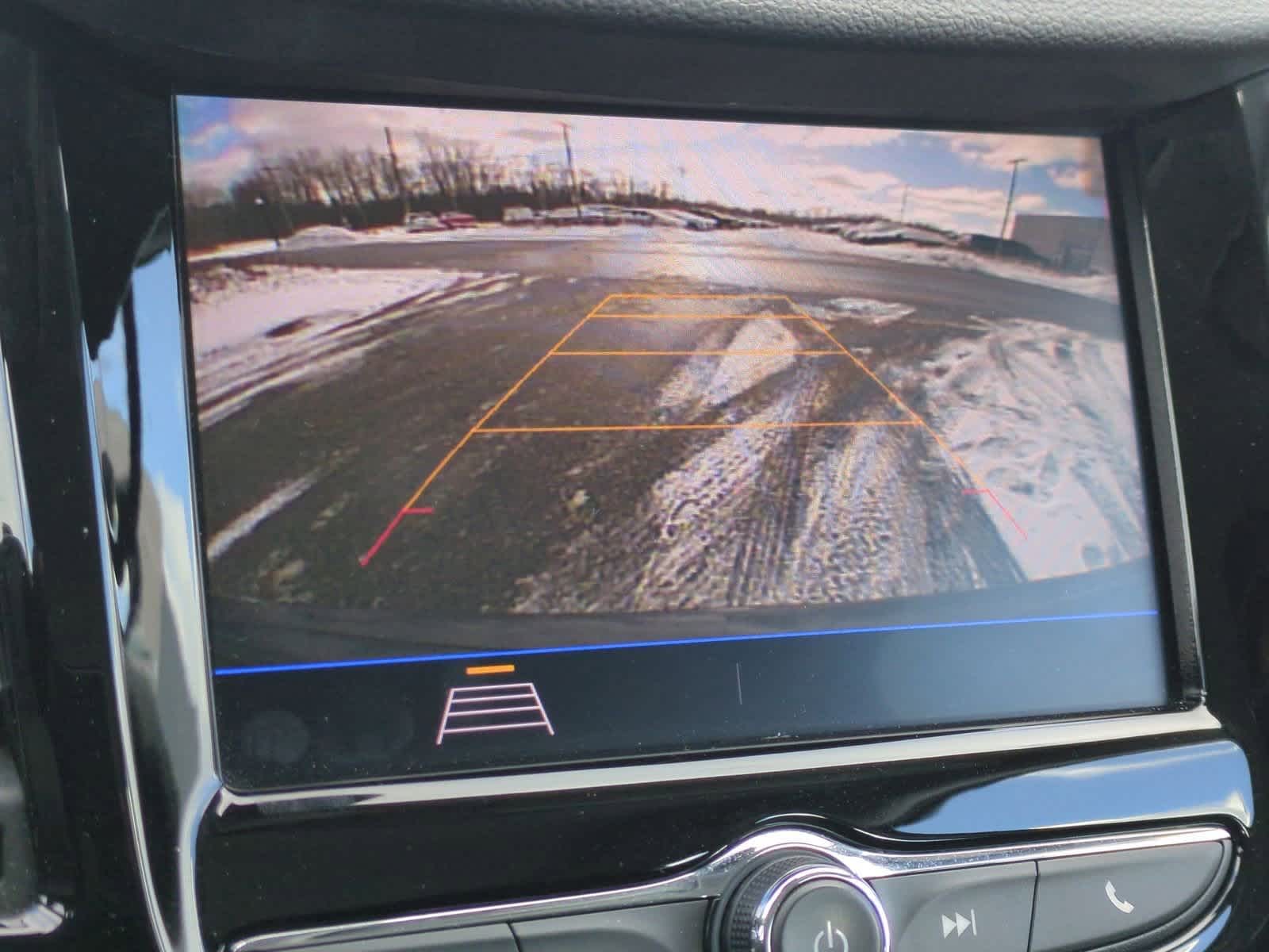 Thumbnail: 2020 Chevrolet Trax - 28