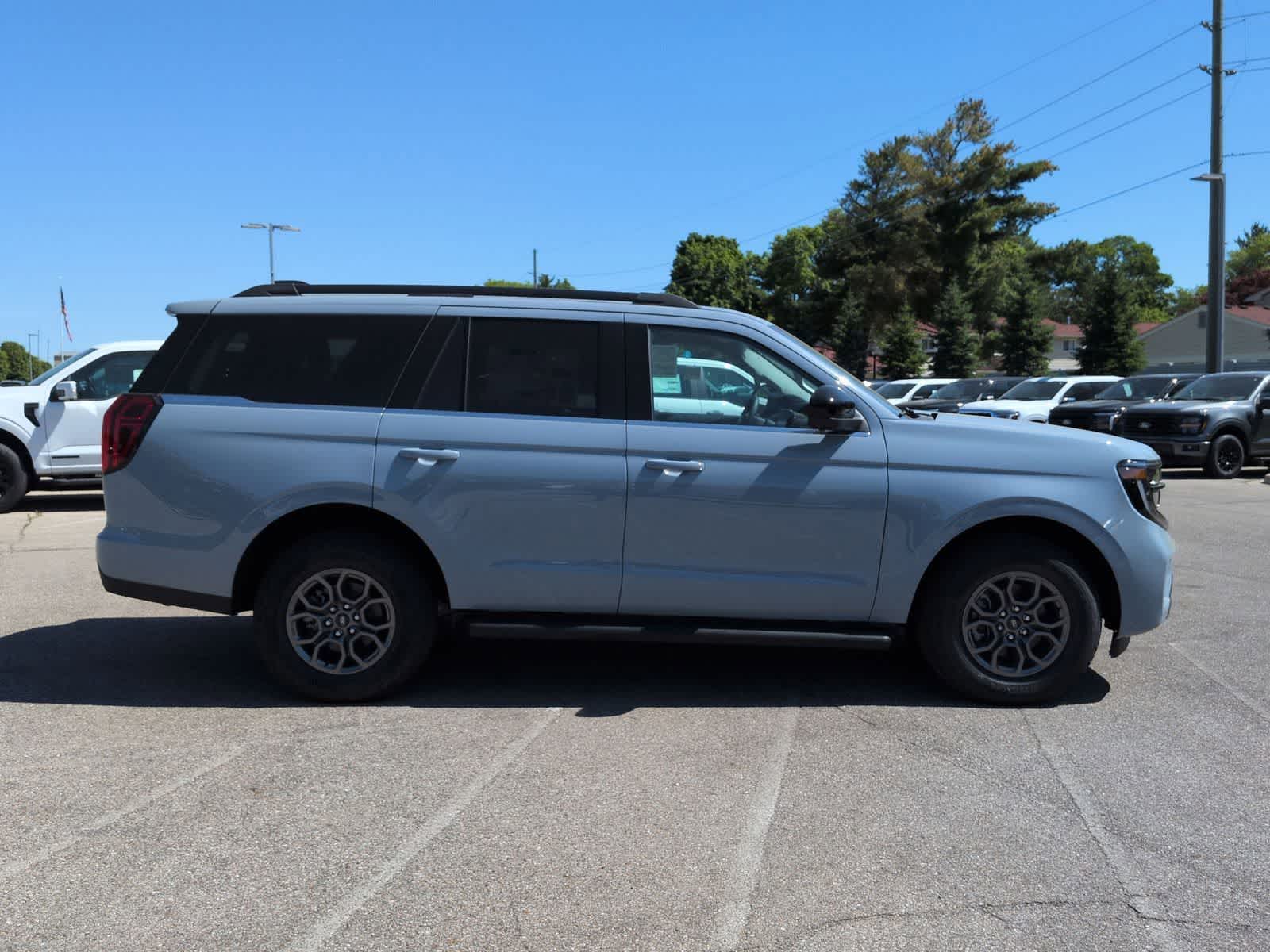 Thumbnail: 2026 Ford Expedition - 9
