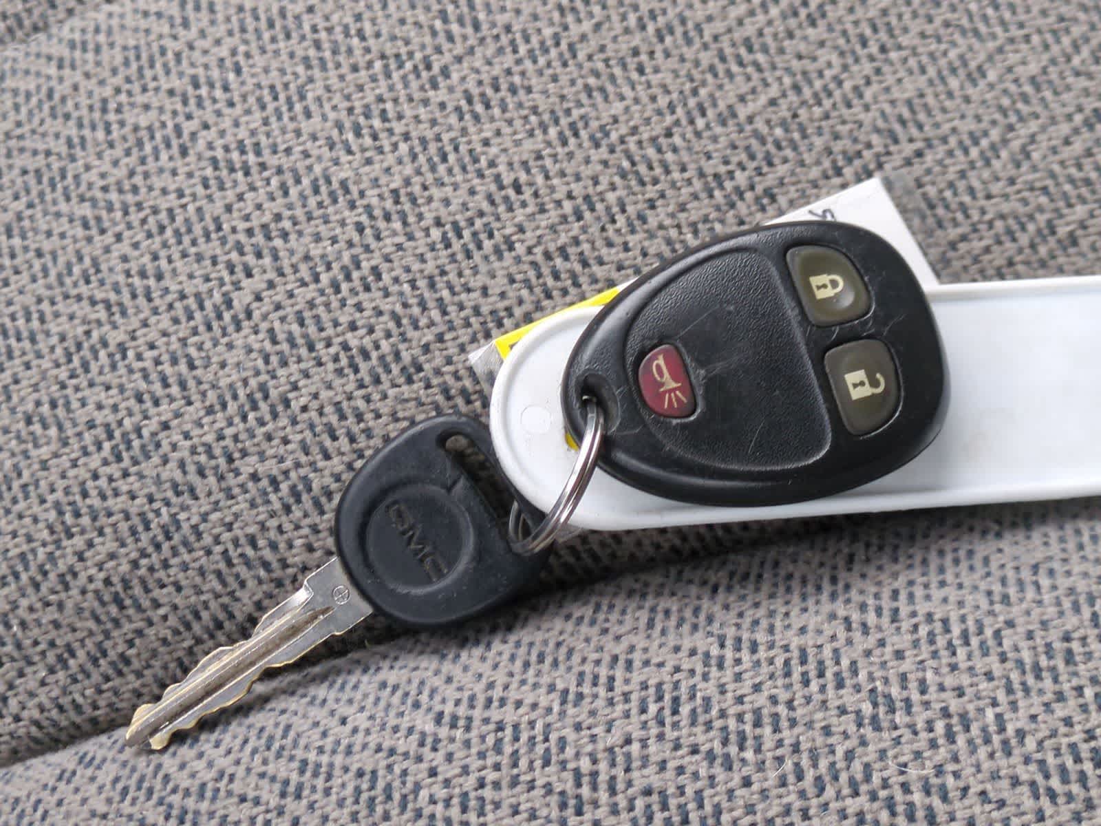 Thumbnail: 2013 GMC Savana - 33