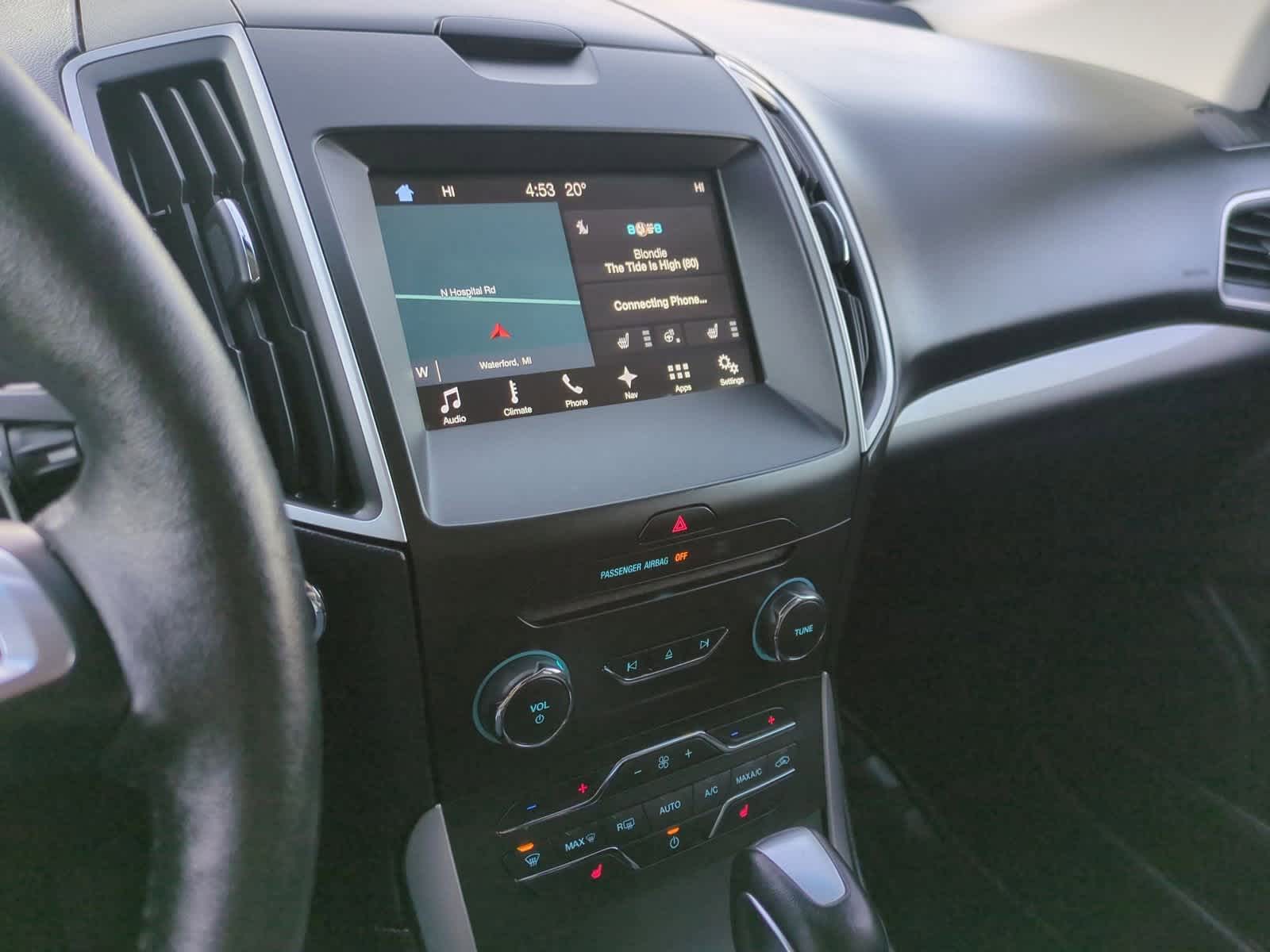 Thumbnail: 2016 Ford Edge - 27