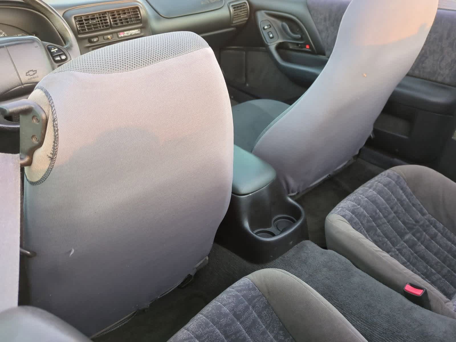 Thumbnail: 2002 Chevrolet Camaro - 19