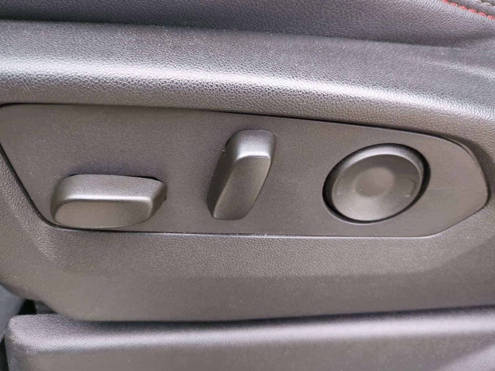 Thumbnail: 2024 Chevrolet Tahoe - 17