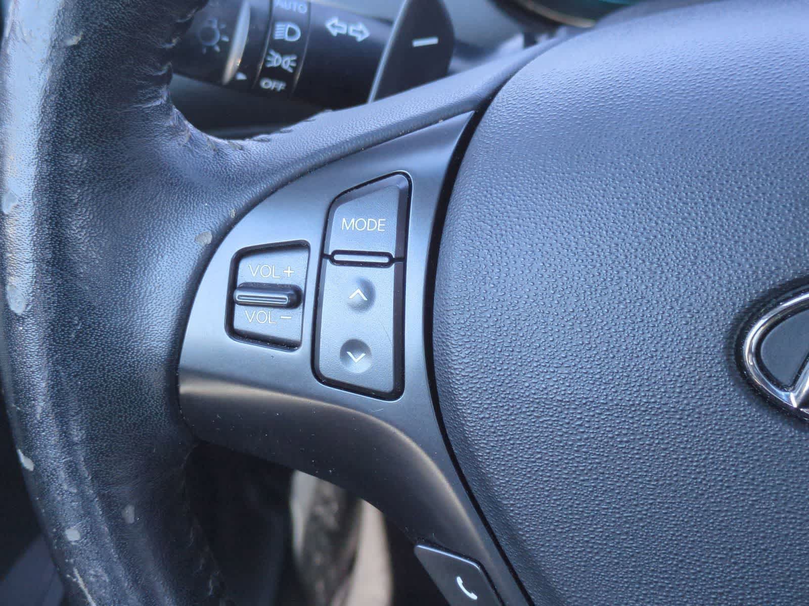 Thumbnail: 2012 Hyundai Genesis - 24