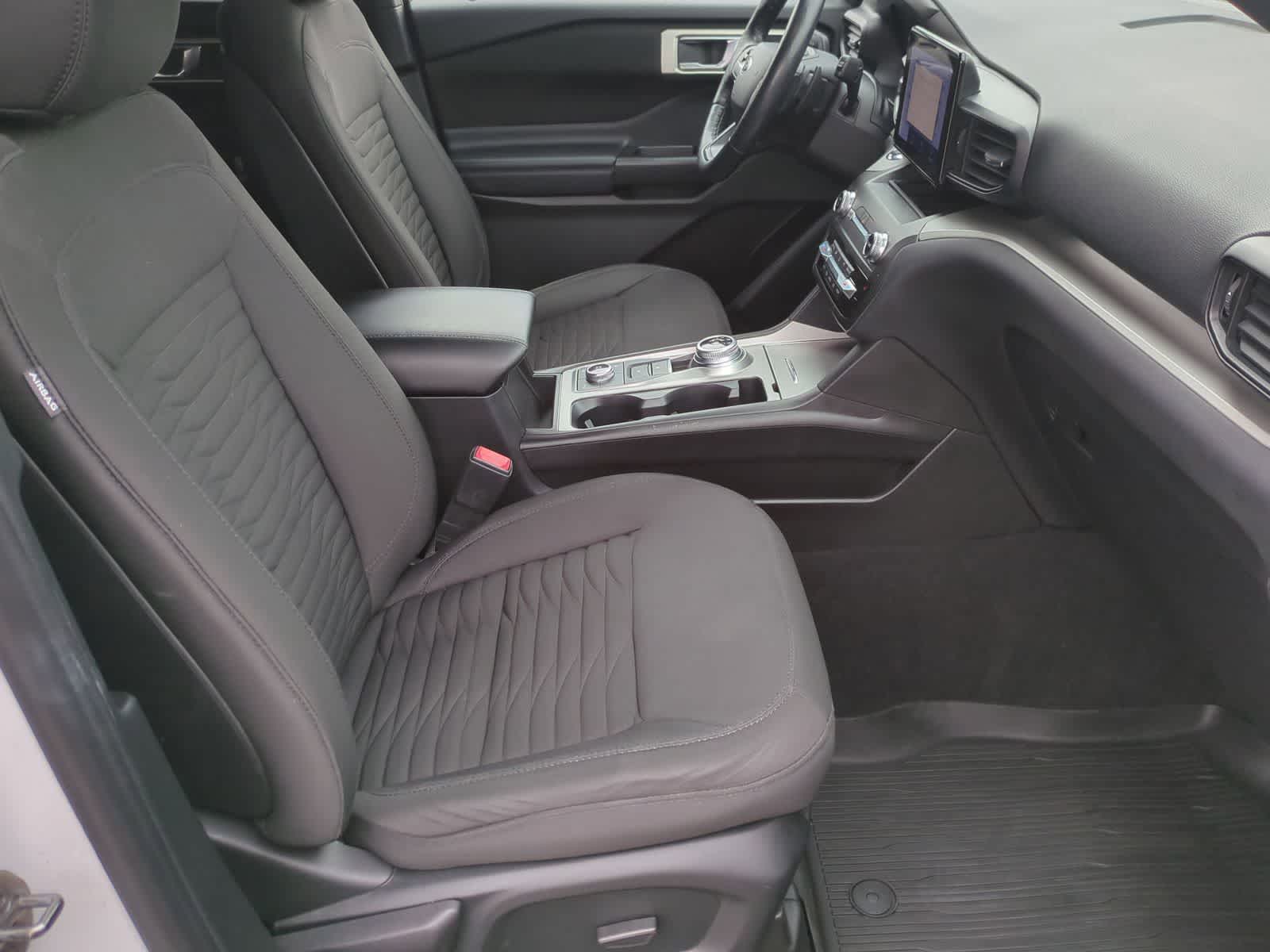 Thumbnail: 2020 Ford Explorer - 19