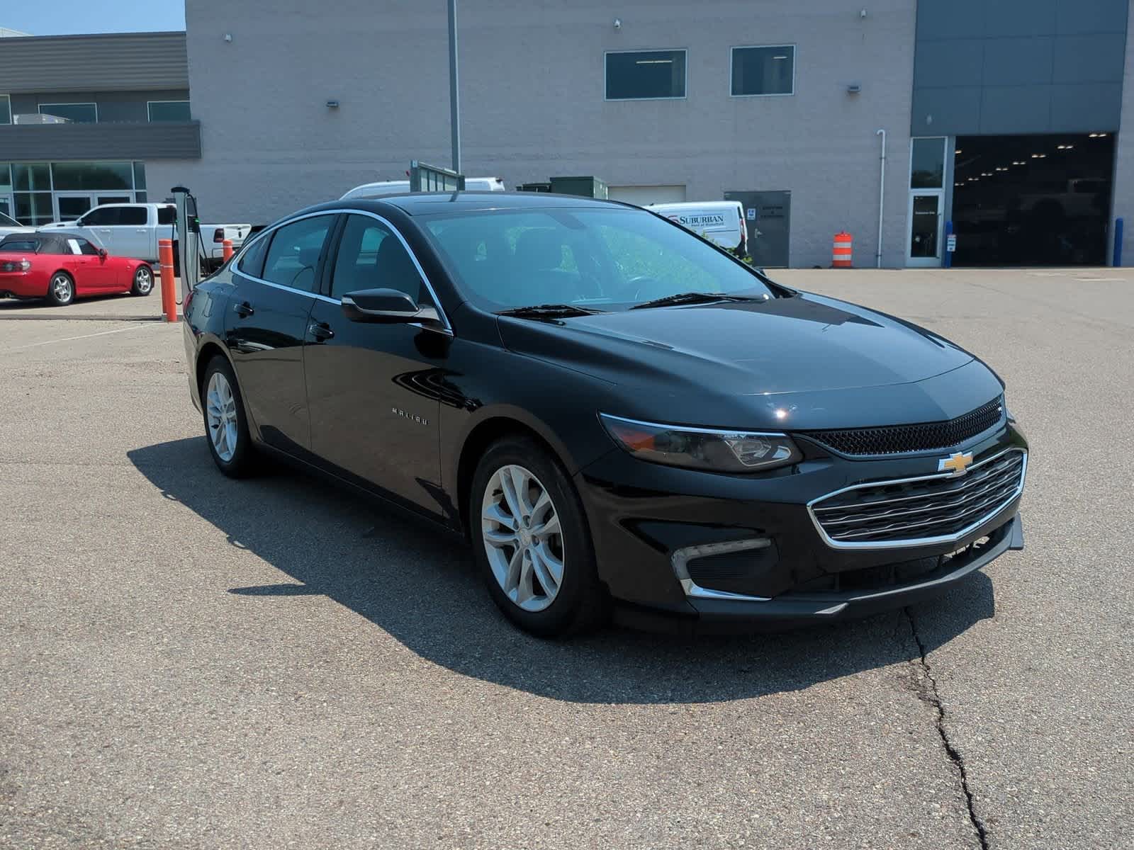 Thumbnail: 2016 Chevrolet Malibu - 2