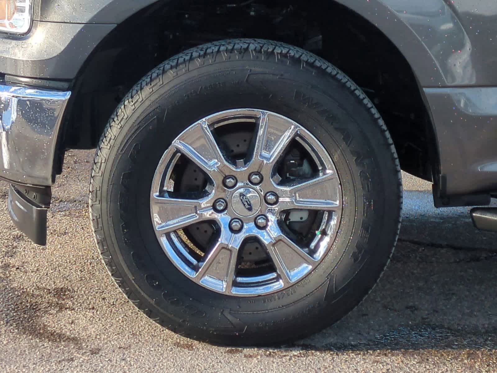 Thumbnail: 2017 Ford F-150 - 14