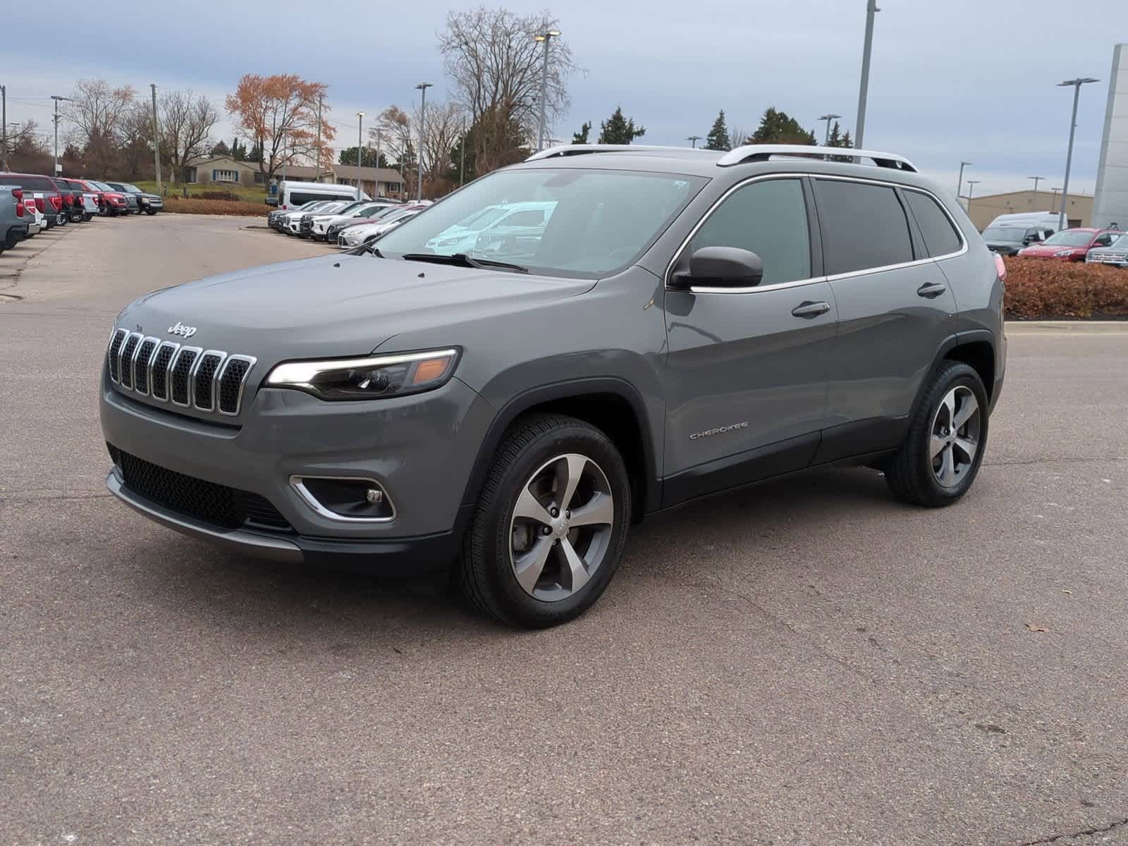 Thumbnail: 2020 Jeep Cherokee - 4