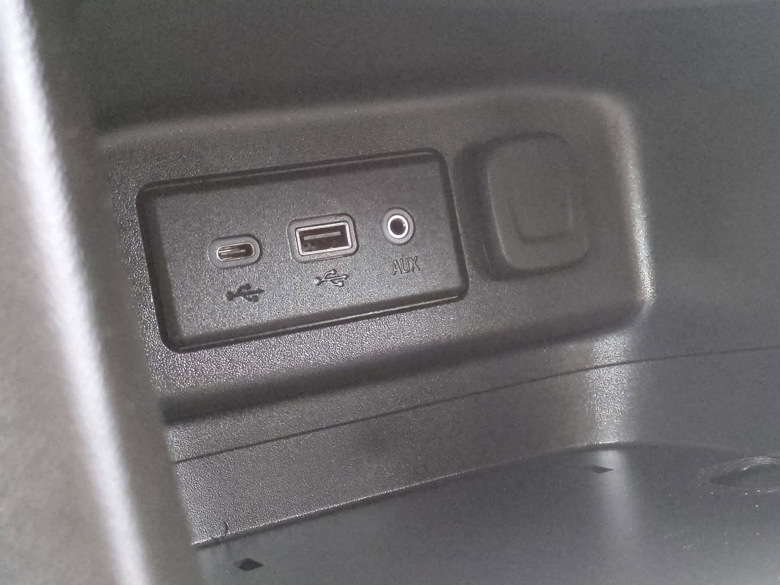 Thumbnail: 2023 Chevrolet Equinox - 29