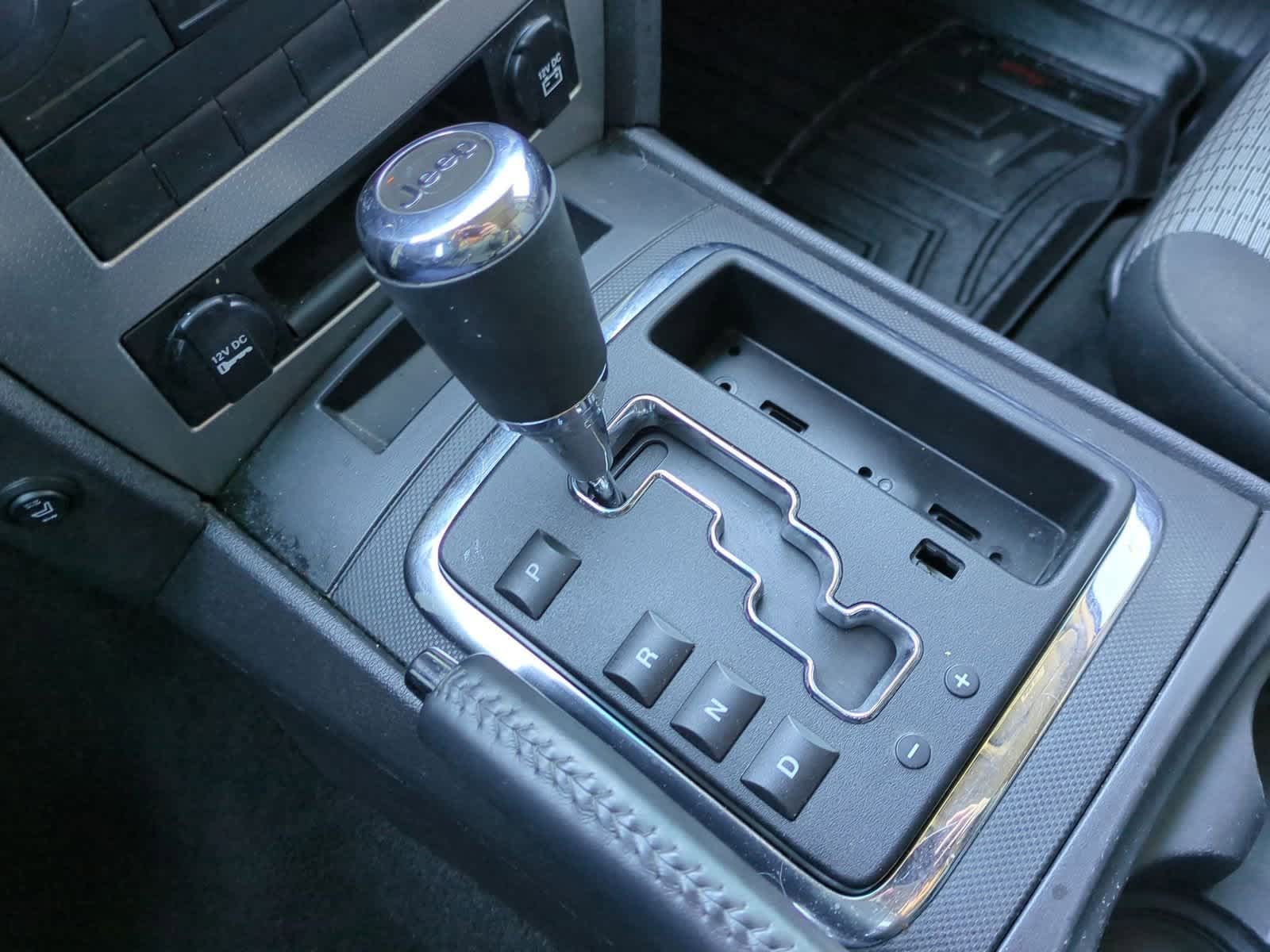 Thumbnail: 2009 Jeep Grand Cherokee - 30