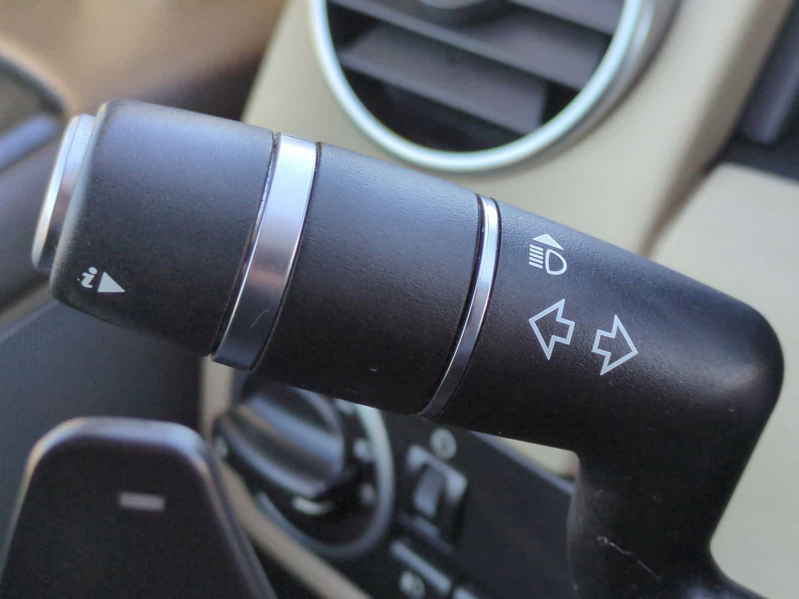 Thumbnail: 2016 Land Rover LR4 - 29