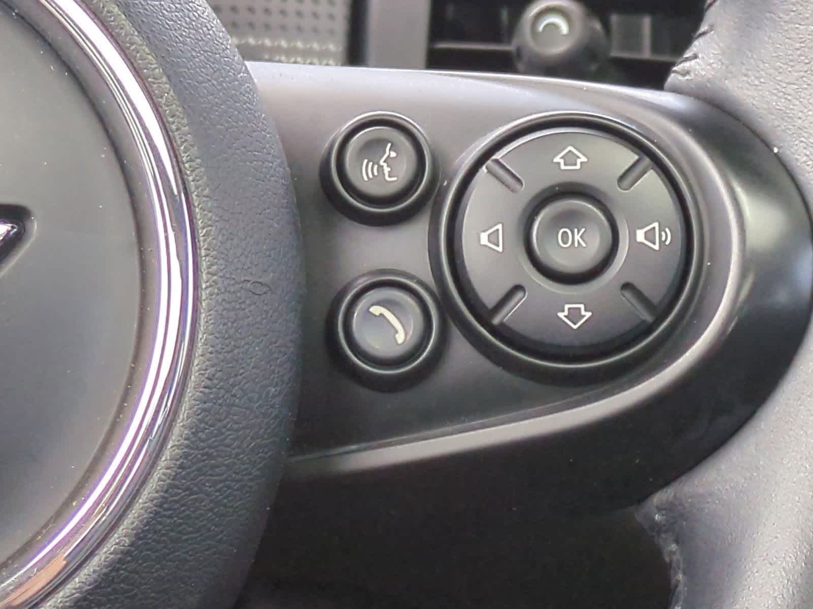 Thumbnail: 2015 MINI Cooper Hardtop - 26