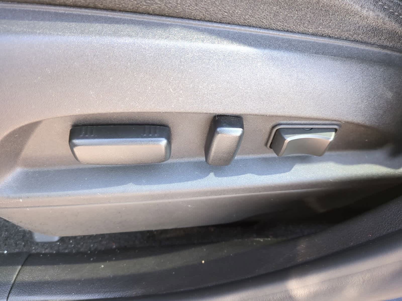 Thumbnail: 2016 GMC Terrain - 17