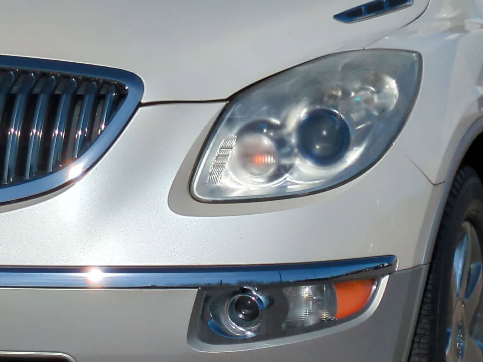 Thumbnail: 2010 Buick Enclave - 11