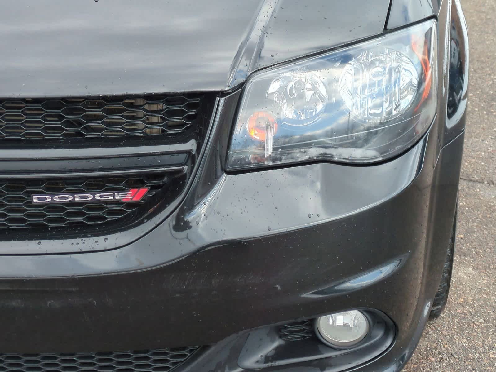 Thumbnail: 2017 Dodge Grand Caravan - 11