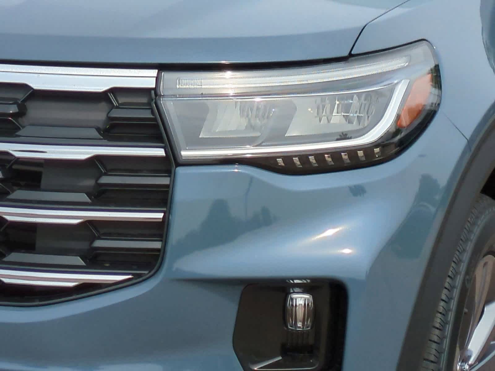 2025 Ford Explorer Active 11