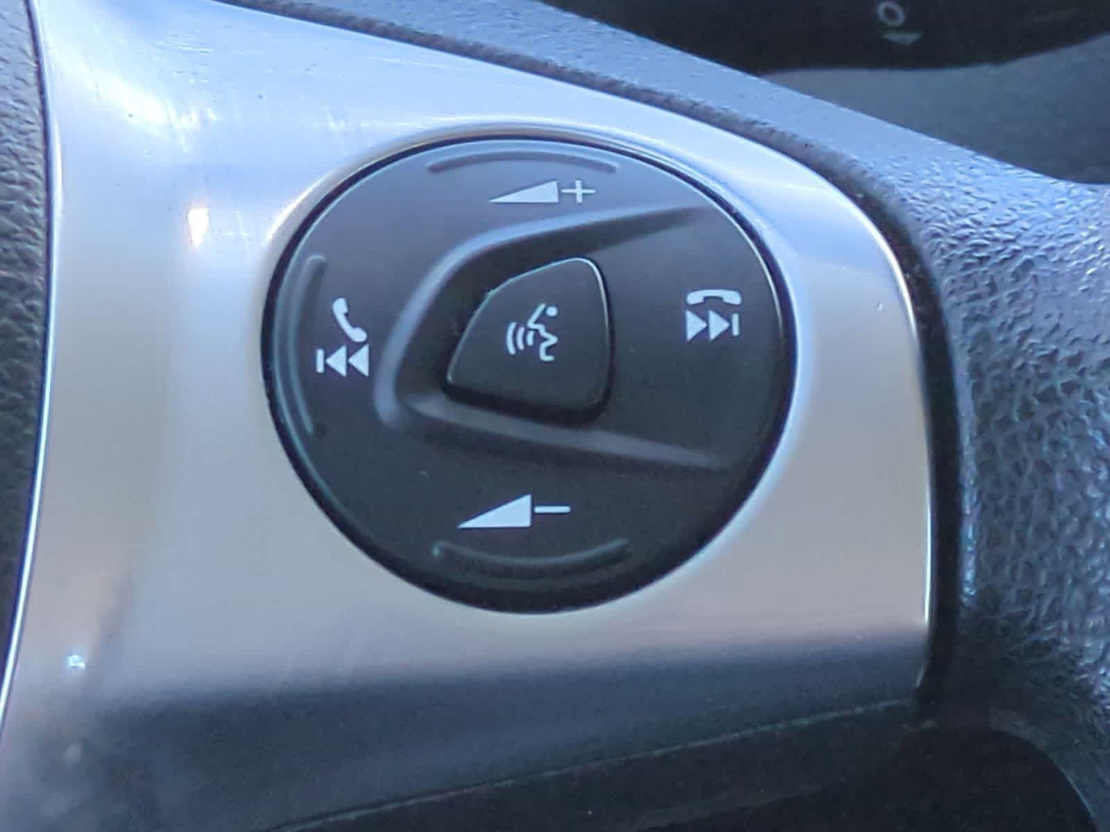 Thumbnail: 2014 Ford Focus - 24