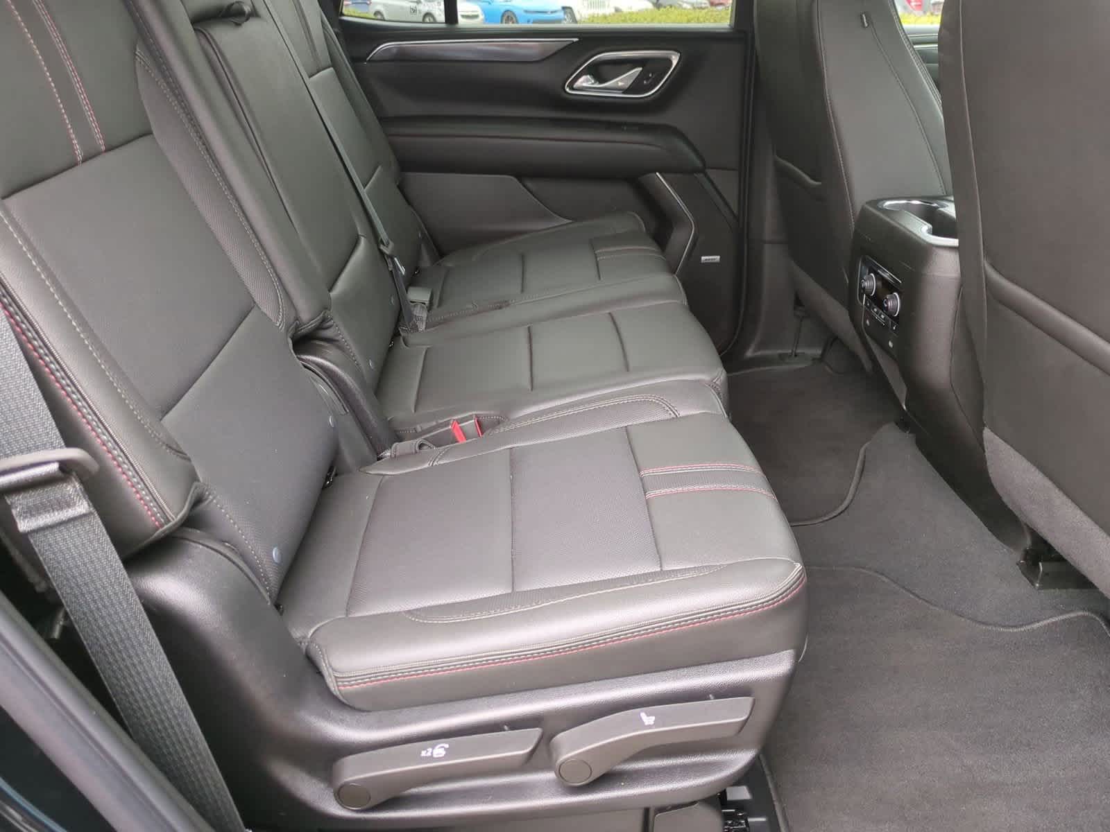 Thumbnail: 2024 Chevrolet Tahoe - 20