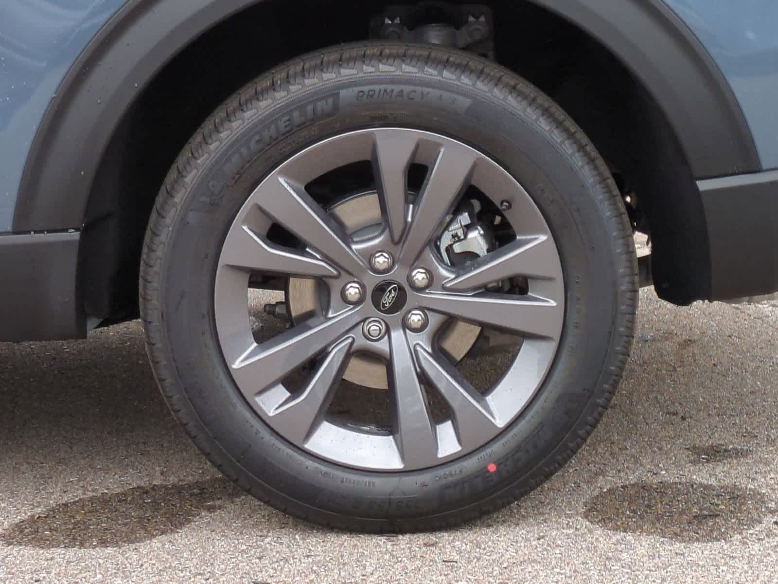 2025 Ford Explorer Active 14