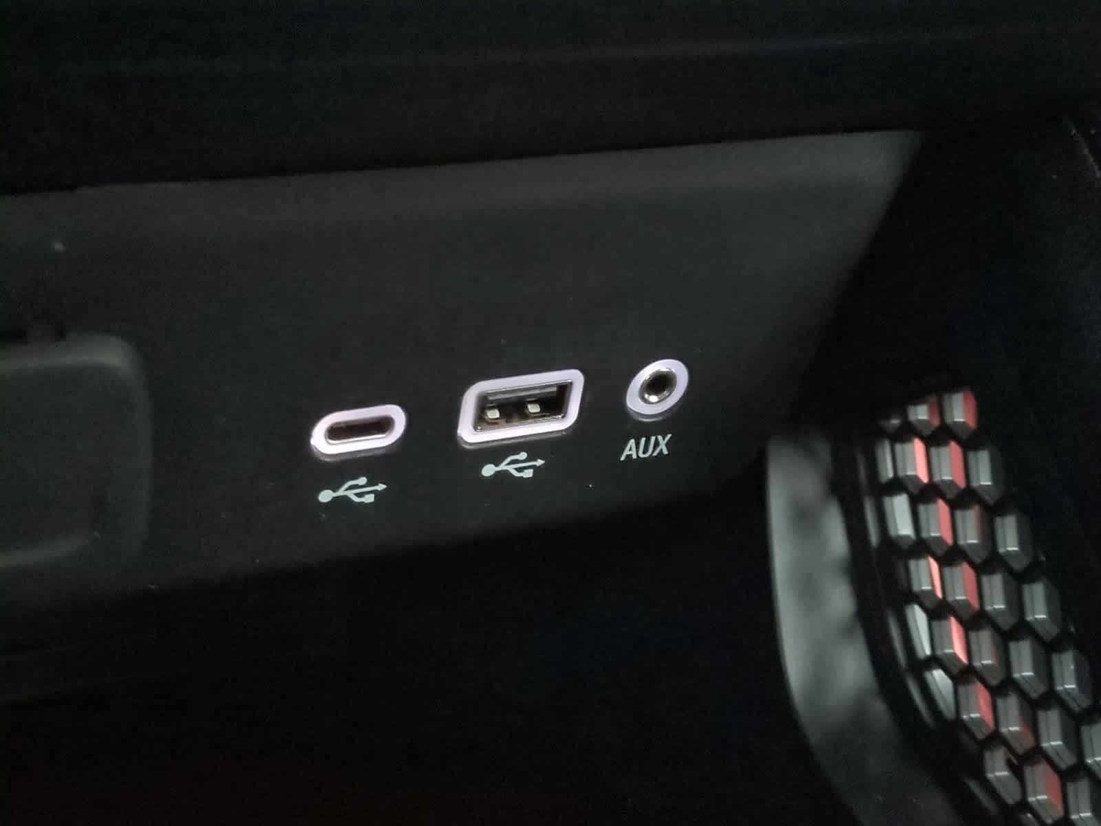 Thumbnail: 2023 Chevrolet TrailBlazer - 29