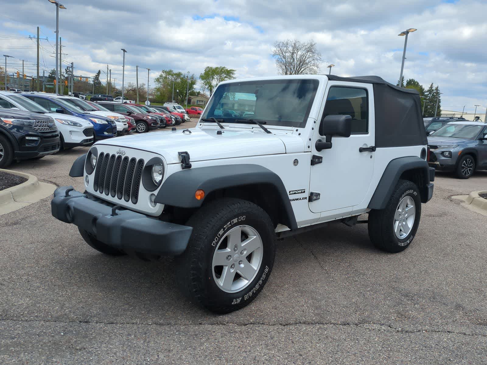 Thumbnail: 2016 Jeep Wrangler - 4