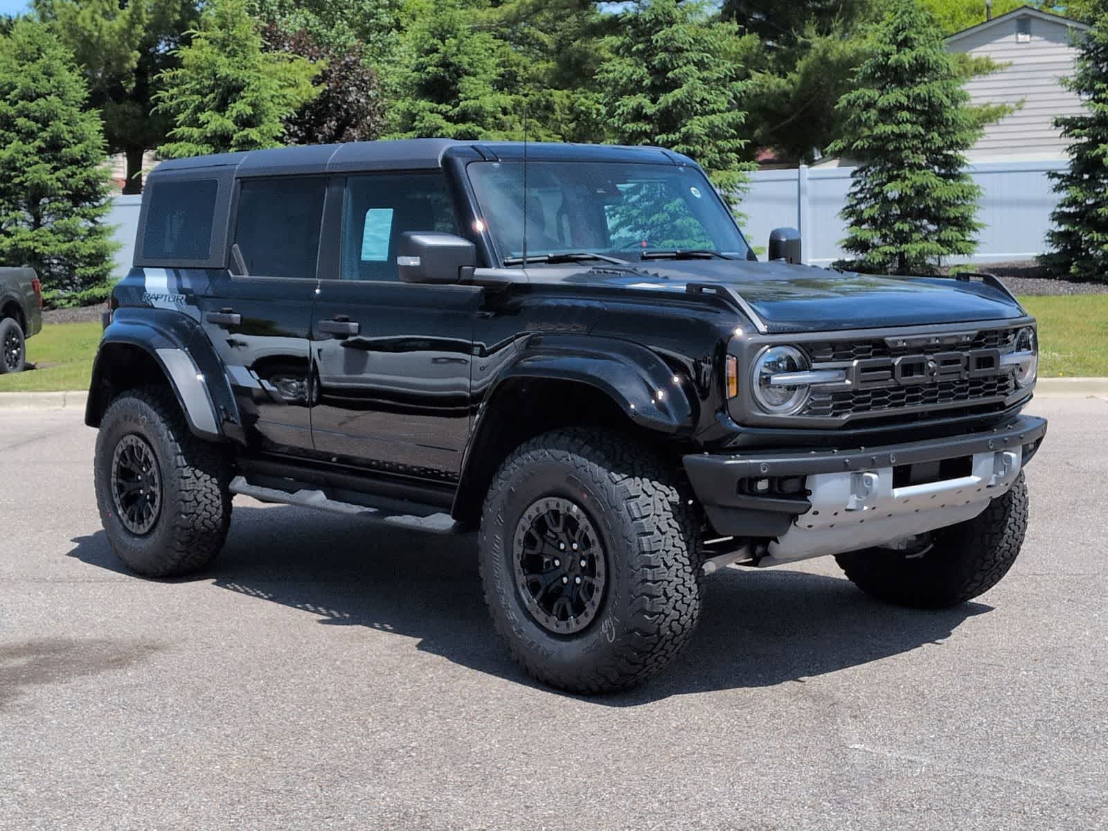 Thumbnail: 2025 Ford Bronco - 2