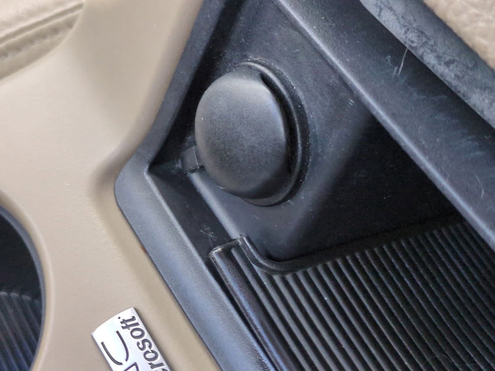 Thumbnail: 2008 Ford Explorer - 31