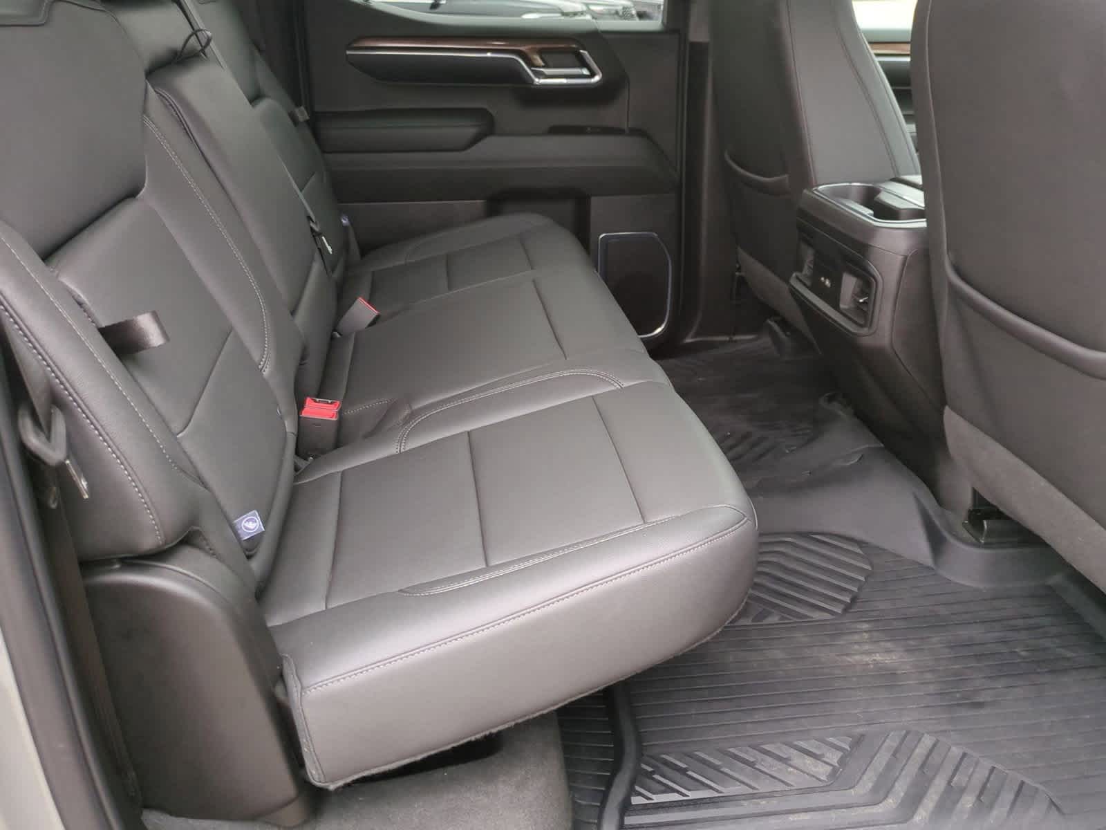 Thumbnail: 2024 Chevrolet Silverado 1500 - 20