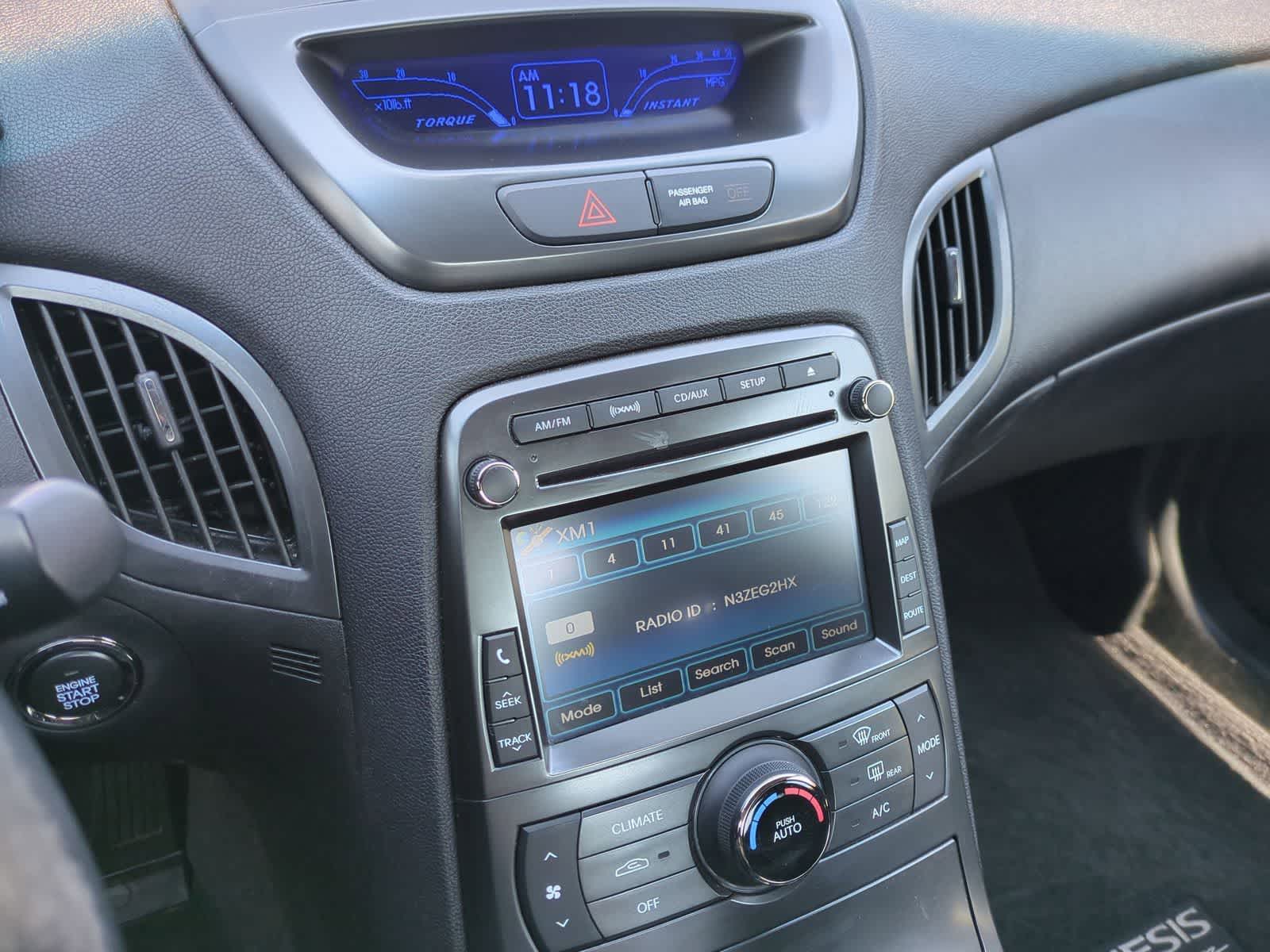 Thumbnail: 2012 Hyundai Genesis - 28