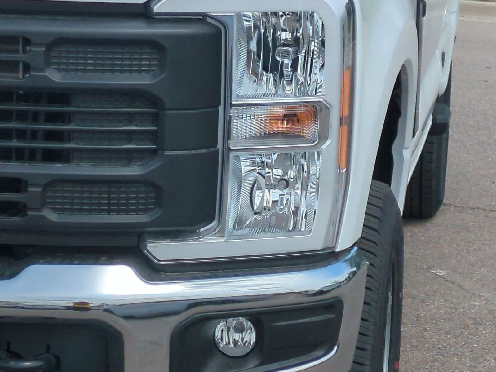 Thumbnail: 2025 Ford Econoline - 11