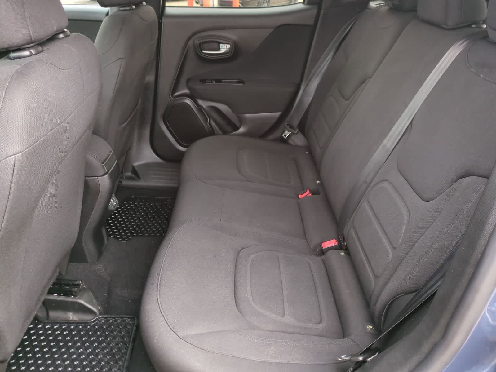 Thumbnail: 2020 Jeep Renegade - 19