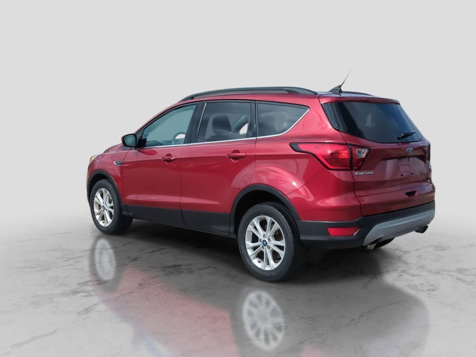 Thumbnail: 2019 Ford Escape - 6