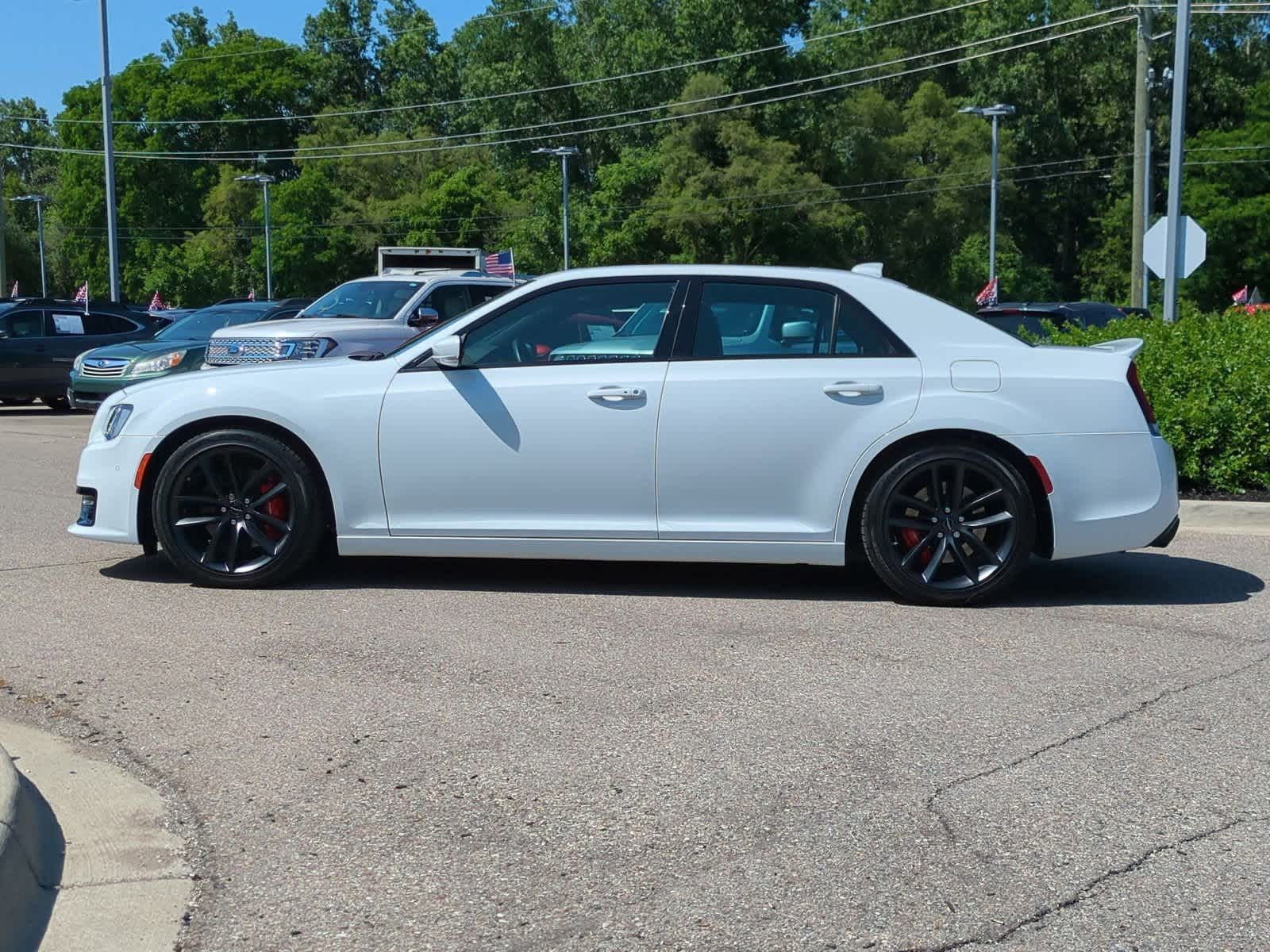 Thumbnail: 2023 Chrysler 300 - 5
