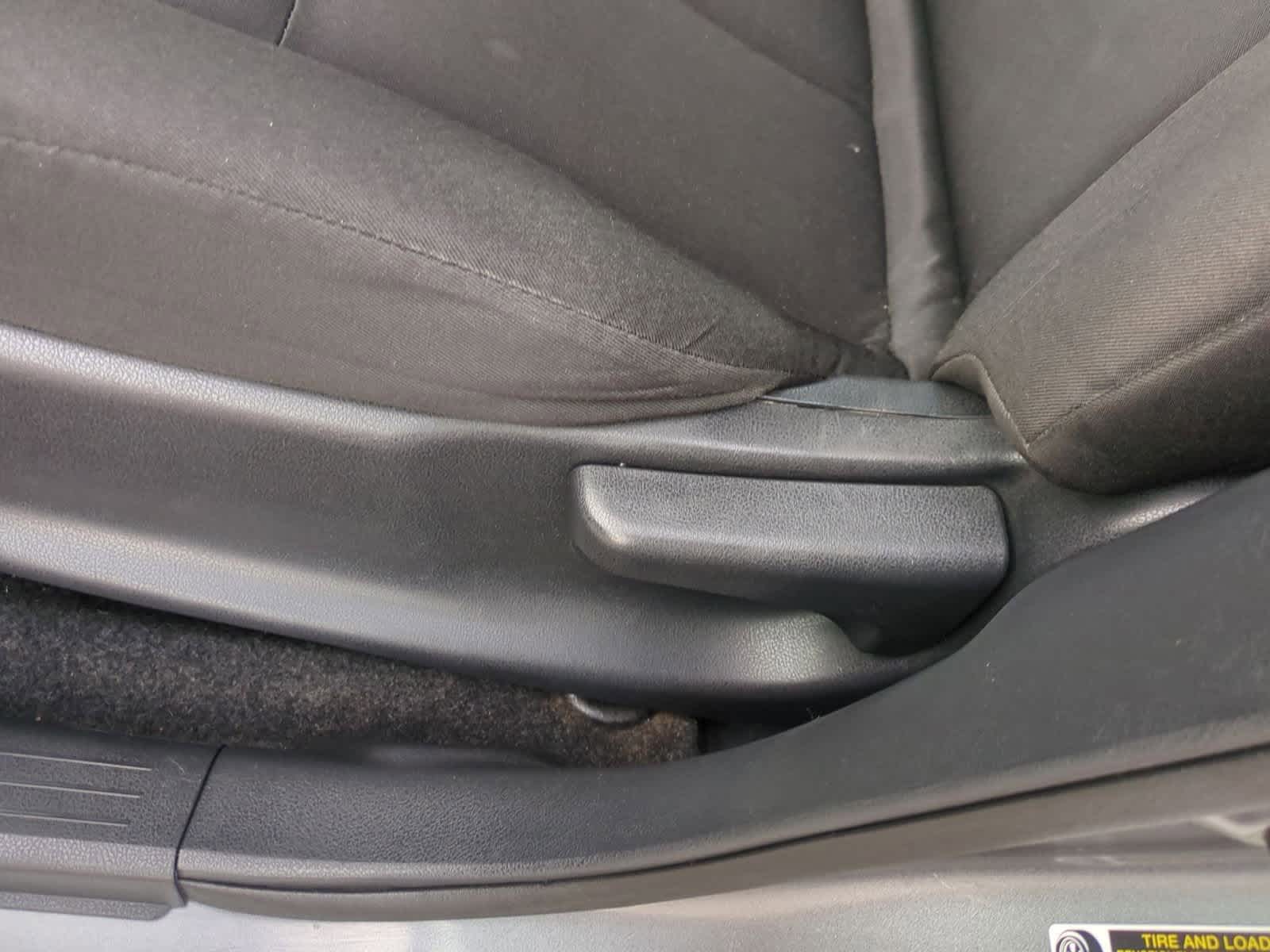 Thumbnail: 2017 Nissan Versa - 17