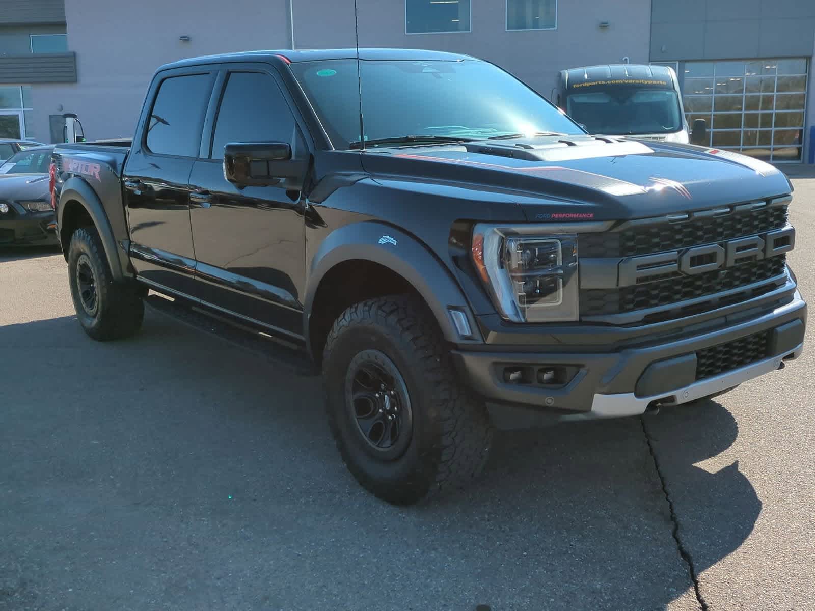 2023 Ford F-150 Raptor photo 2