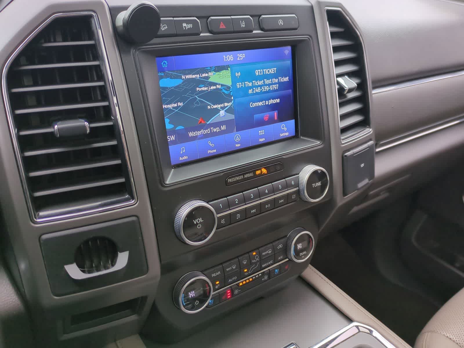 Thumbnail: 2021 Ford Expedition - 28