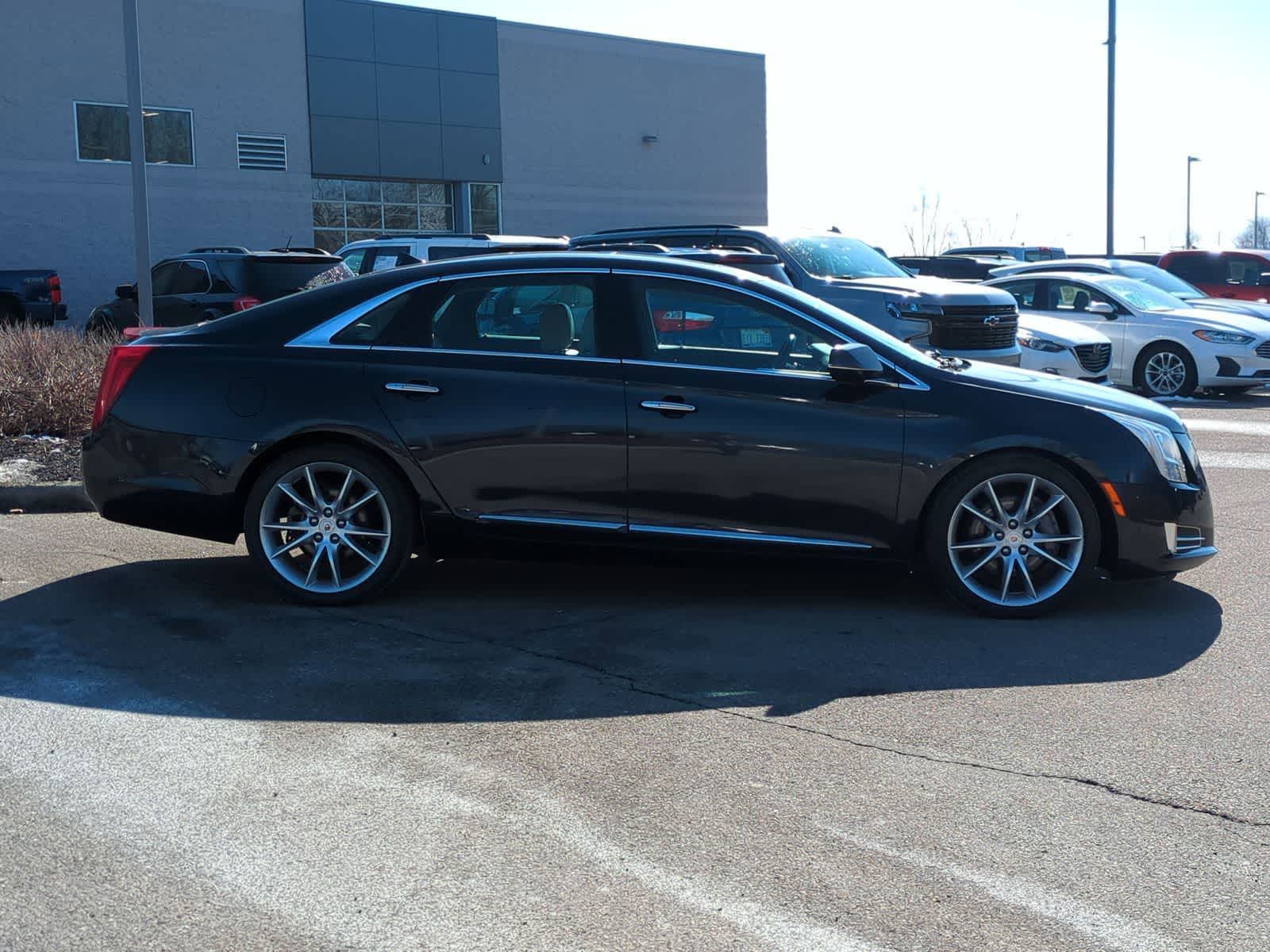 Thumbnail: 2013 Cadillac XTS - 9