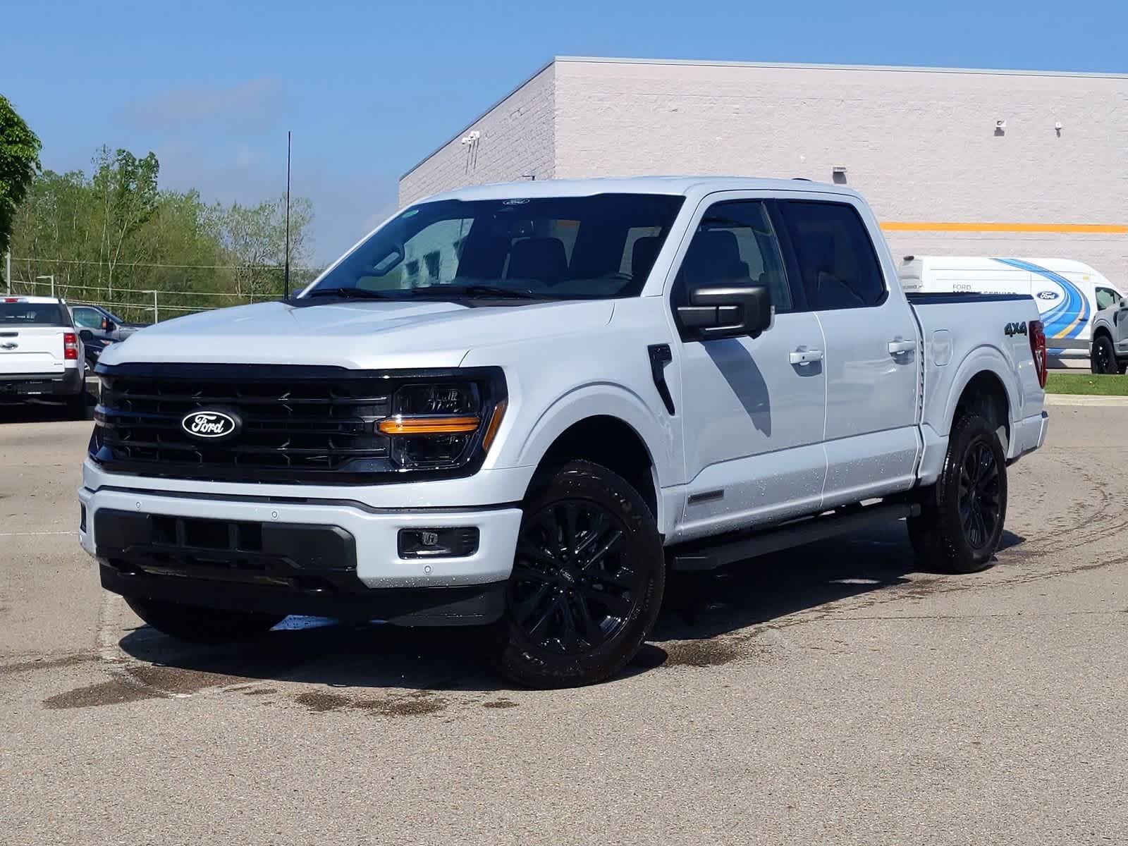 2025 Ford F-150 XLT -
                  Waterford, MI