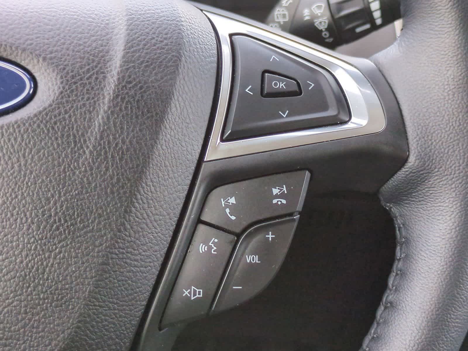 Thumbnail: 2023 Ford Edge - 24