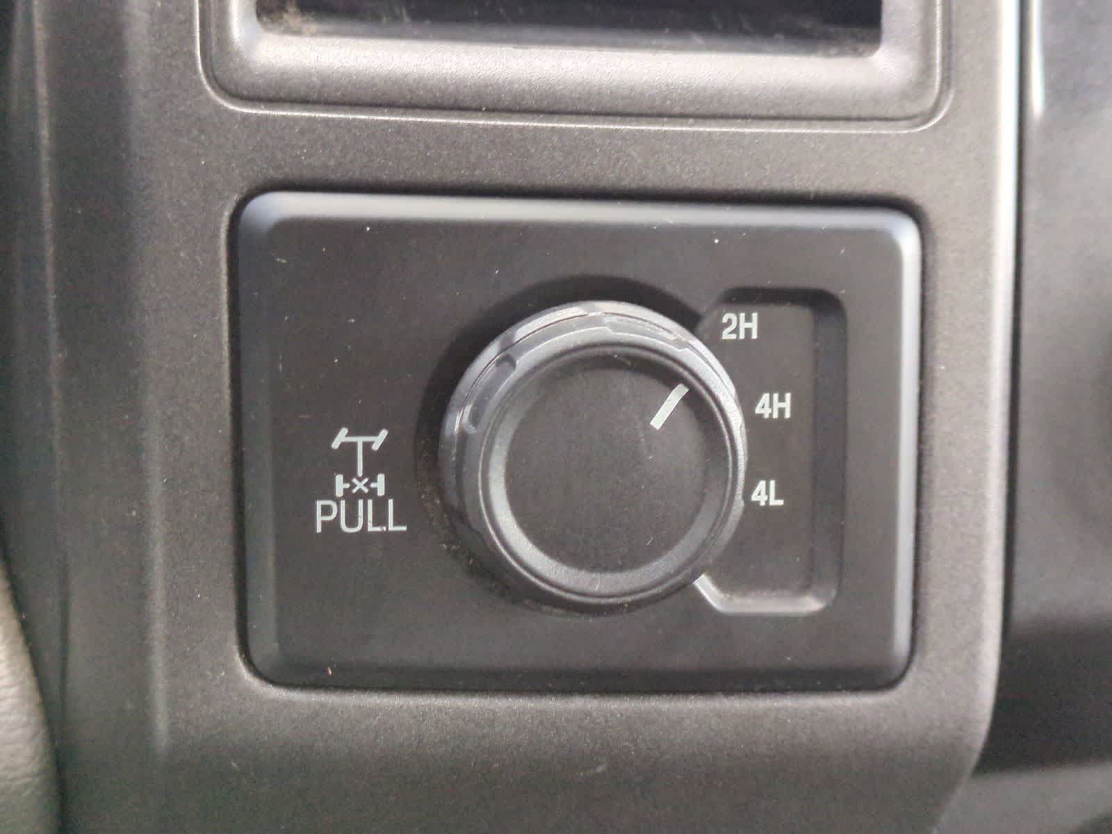 Thumbnail: 2022 Ford Econoline - 28