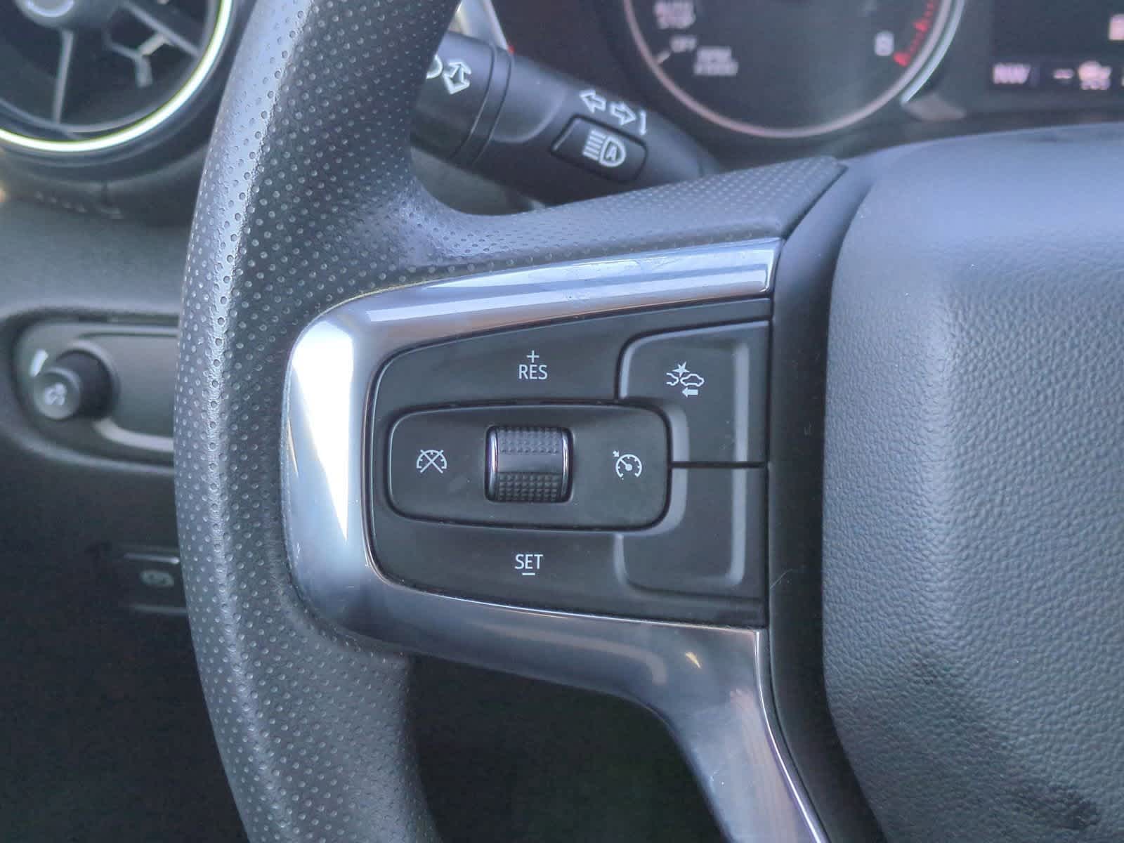 Thumbnail: 2023 Chevrolet Blazer - 23