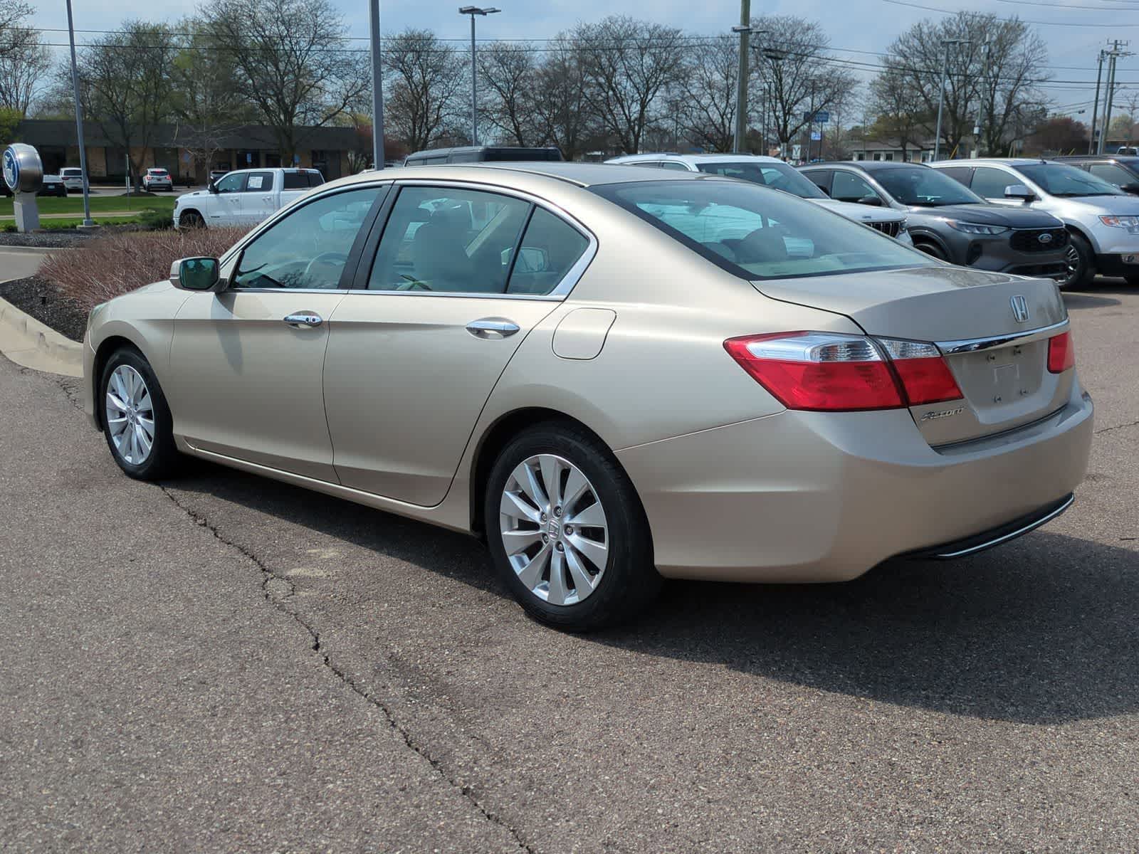 Thumbnail: 2015 Honda Accord - 6