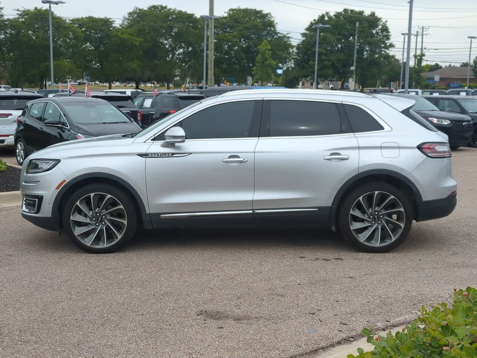 Thumbnail: 2019 Lincoln Nautilus - 5