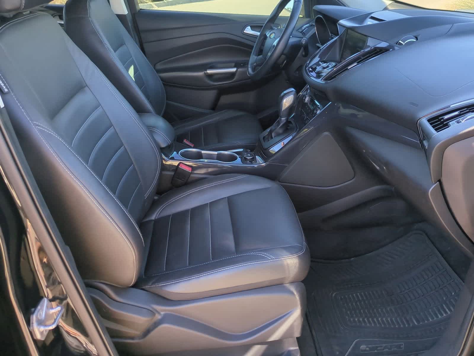 Thumbnail: 2014 Ford Escape - 21