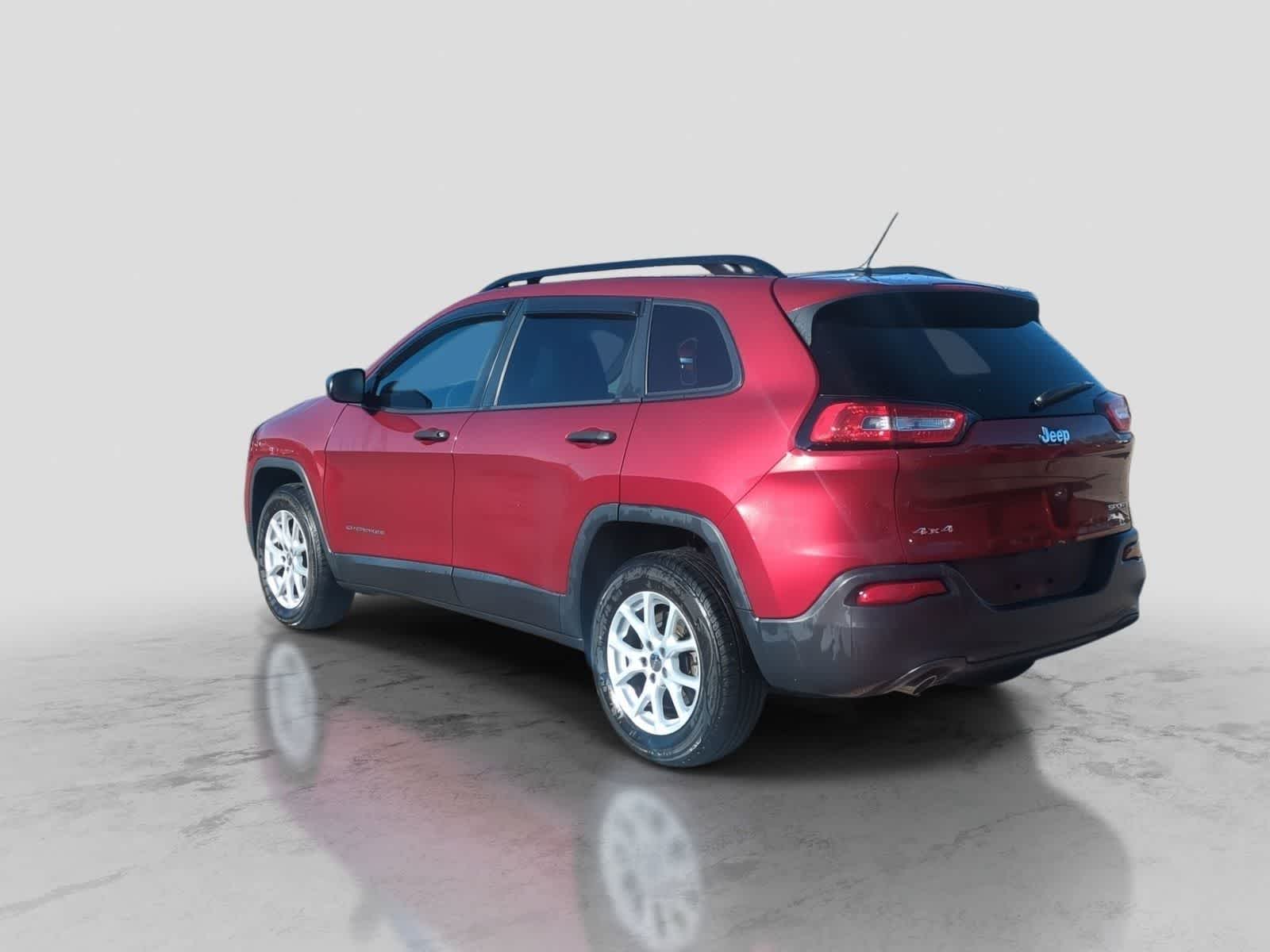 Thumbnail: 2016 Jeep Cherokee - 6