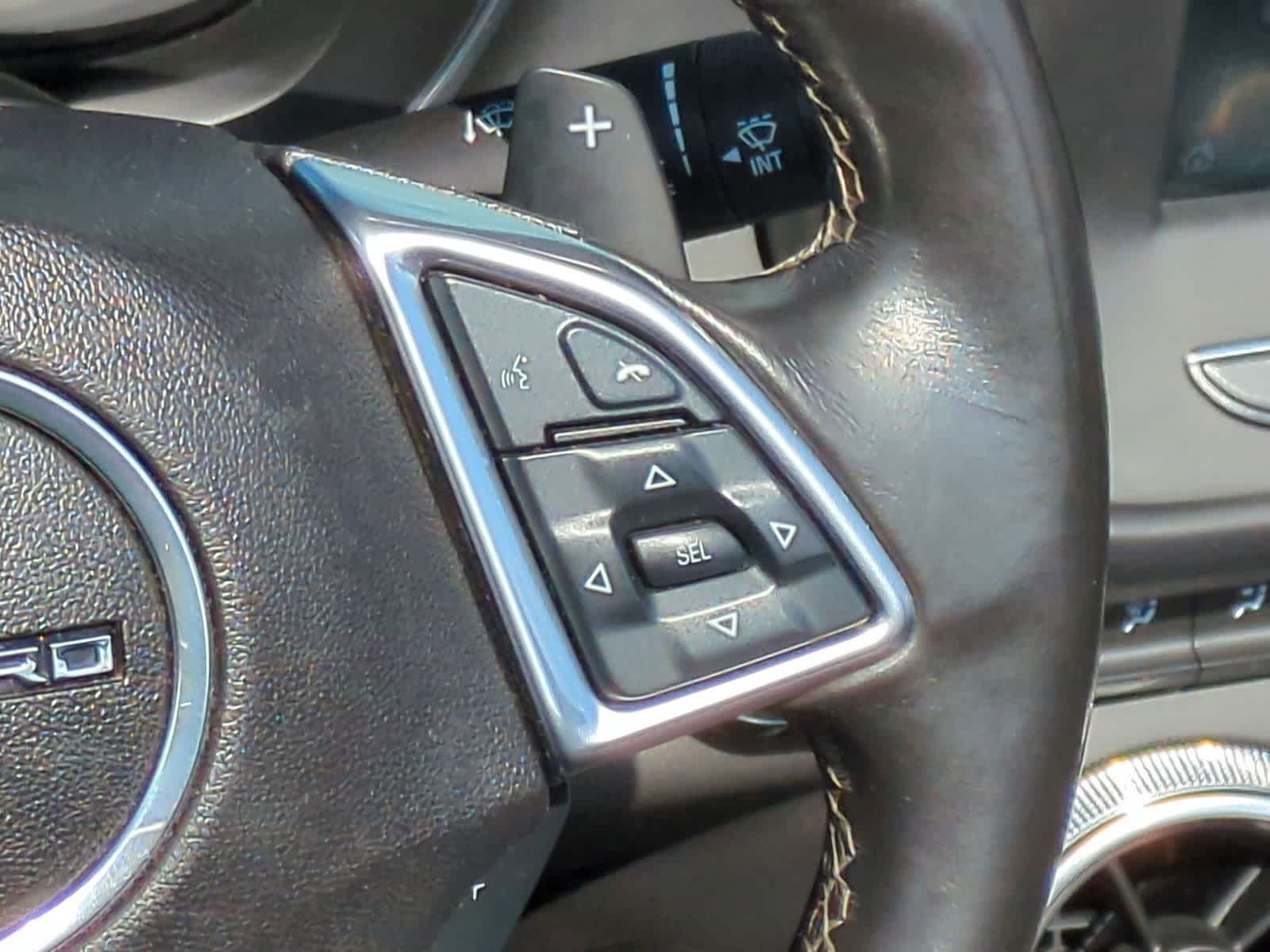 Thumbnail: 2020 Chevrolet Camaro - 25