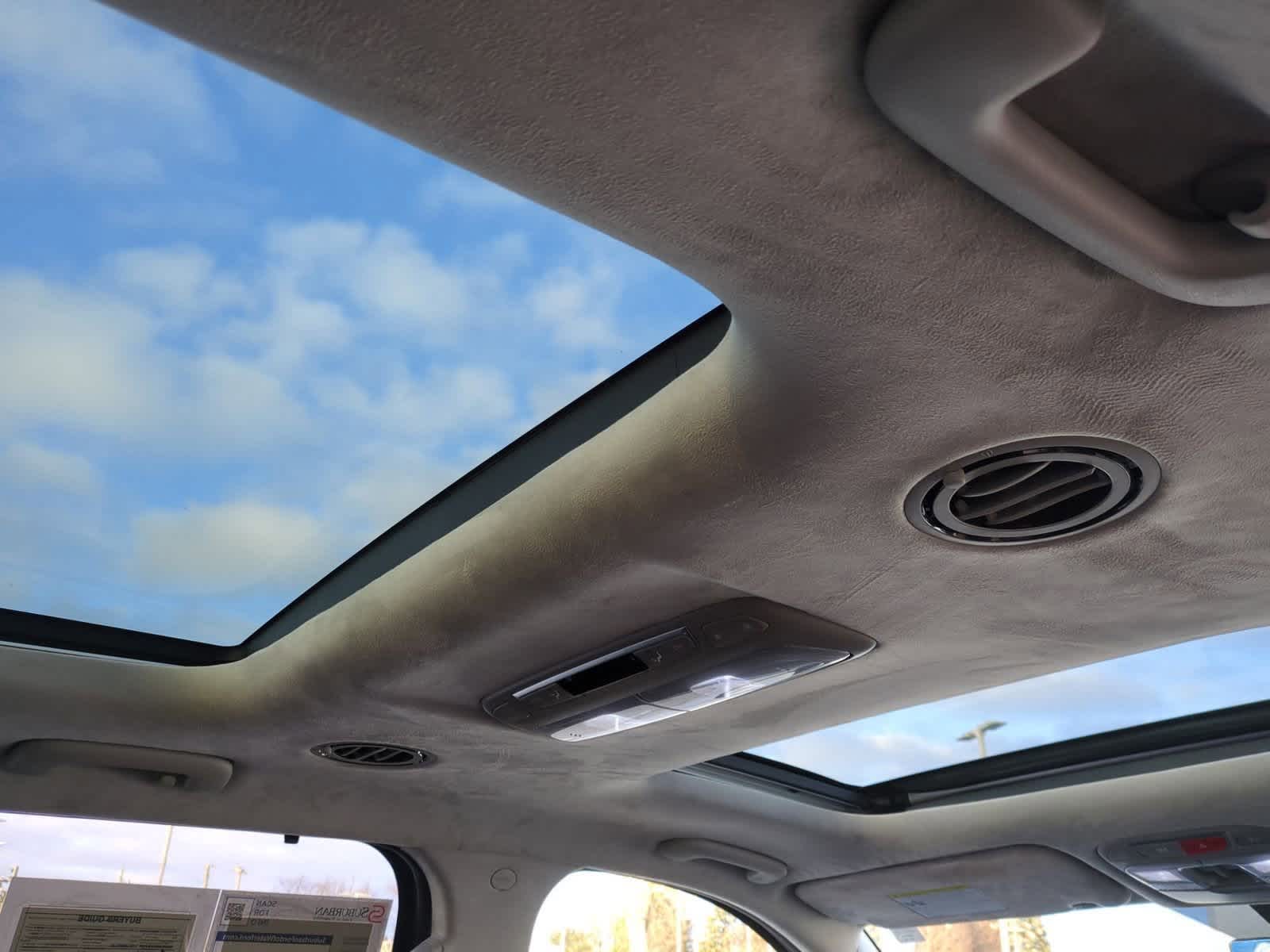 Thumbnail: 2023 Kia Telluride - 24